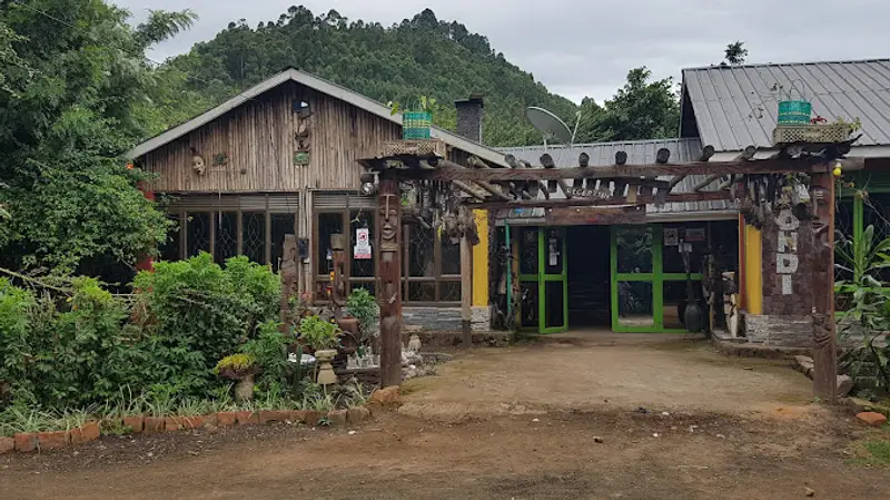 Mondi lodge Kisoro