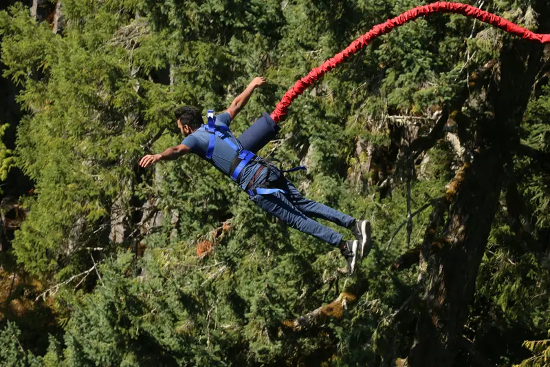 Bungee jumping